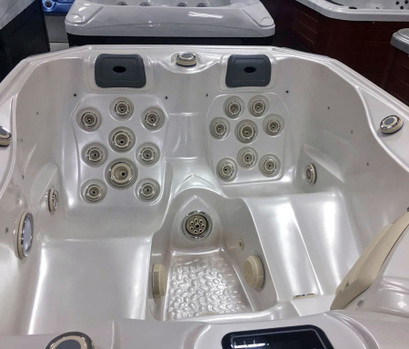 Гидромассажный спа-бассейн JNJ Spas Storm Paris SPA-635